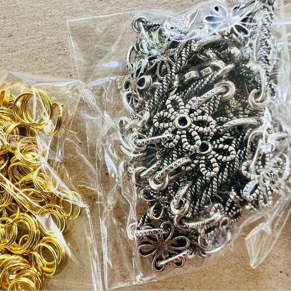 Over 10 bundles of Jewelry Making Supplies - Picture 4 of 13
